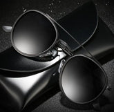 Retro-Resilience Round Sunglasses